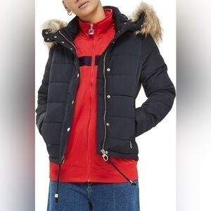 Topshop Nancy Navy Quilted Puffer Jacket Detachable Hood/Fur Trim Size 6